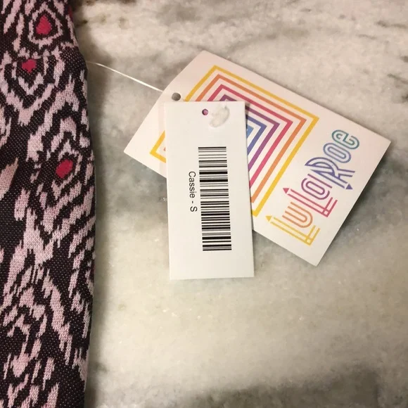 Small Lularoe Cassie pencil skirt NWT - Picture 4 of 7